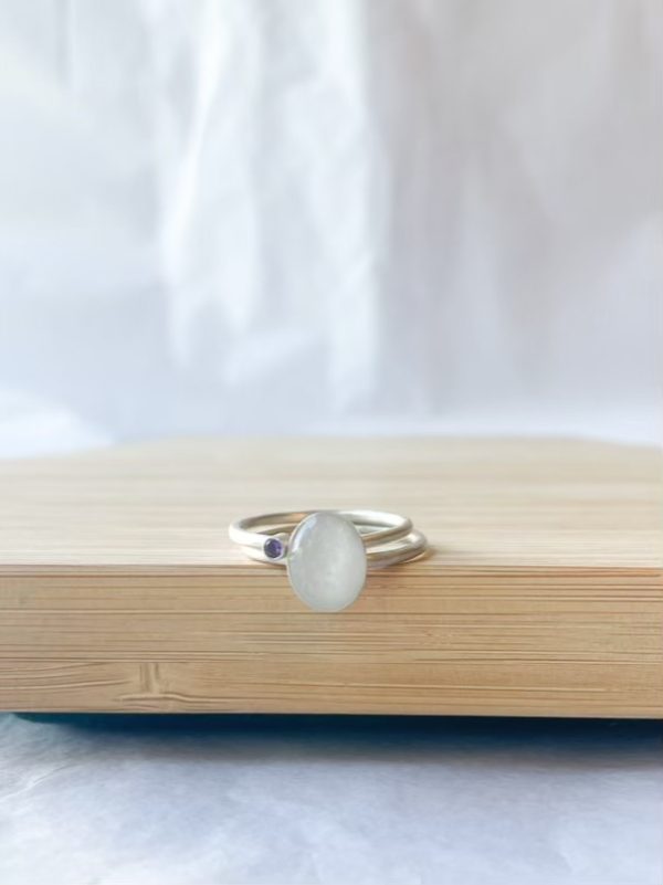 Summer duo: stack met ring ovaal groot en ring geboortesteen klein