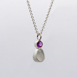 Hanger druppel en geboortesteen