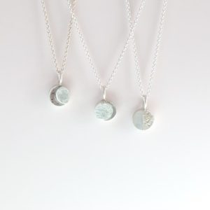 Hangertje maanstand en inclusie