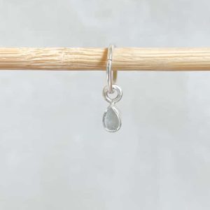 Hanger oorring kleine druppel moedermelk