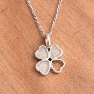 Hanger geluksklavertje